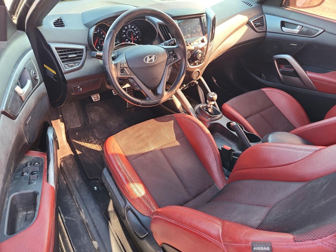 2017 HYUNDAI VELOSTER TURBO photo 8