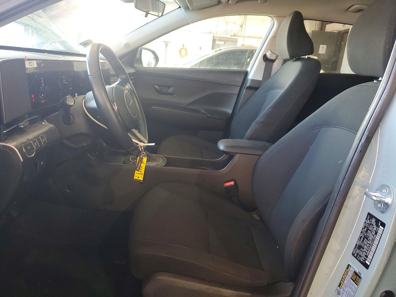 2025 HYUNDAI KONA SEL photo 7