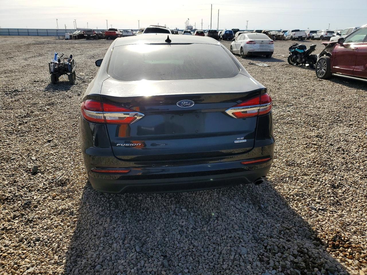 2020 FORD FUSION SE photo 11