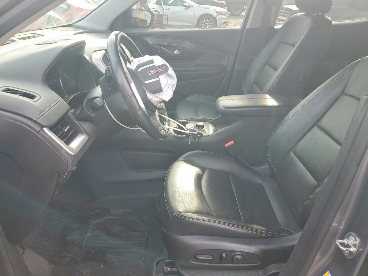 2019 GMC TERRAIN SLT photo 7