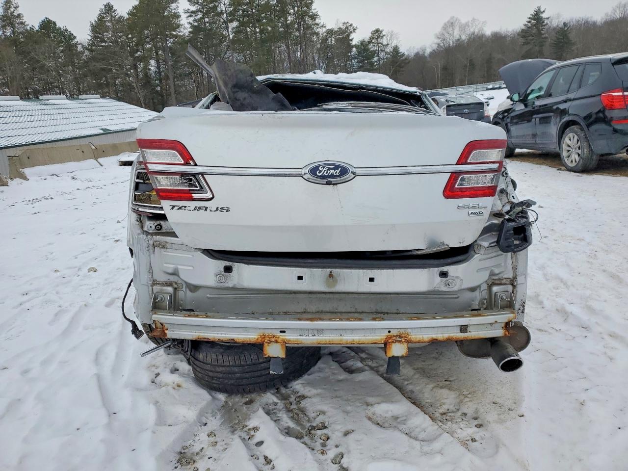 2018 FORD TAURUS SEL photo 6