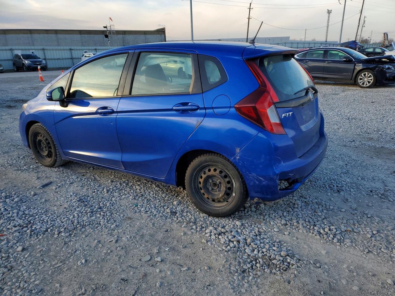 2019 HONDA FIT LX photo 2