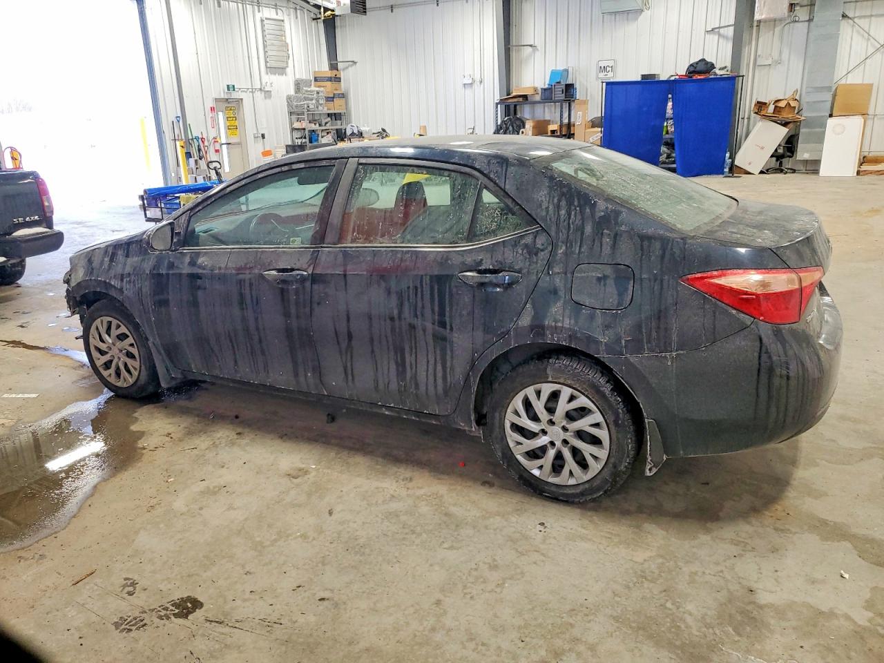 2019 TOYOTA COROLLA L photo 2