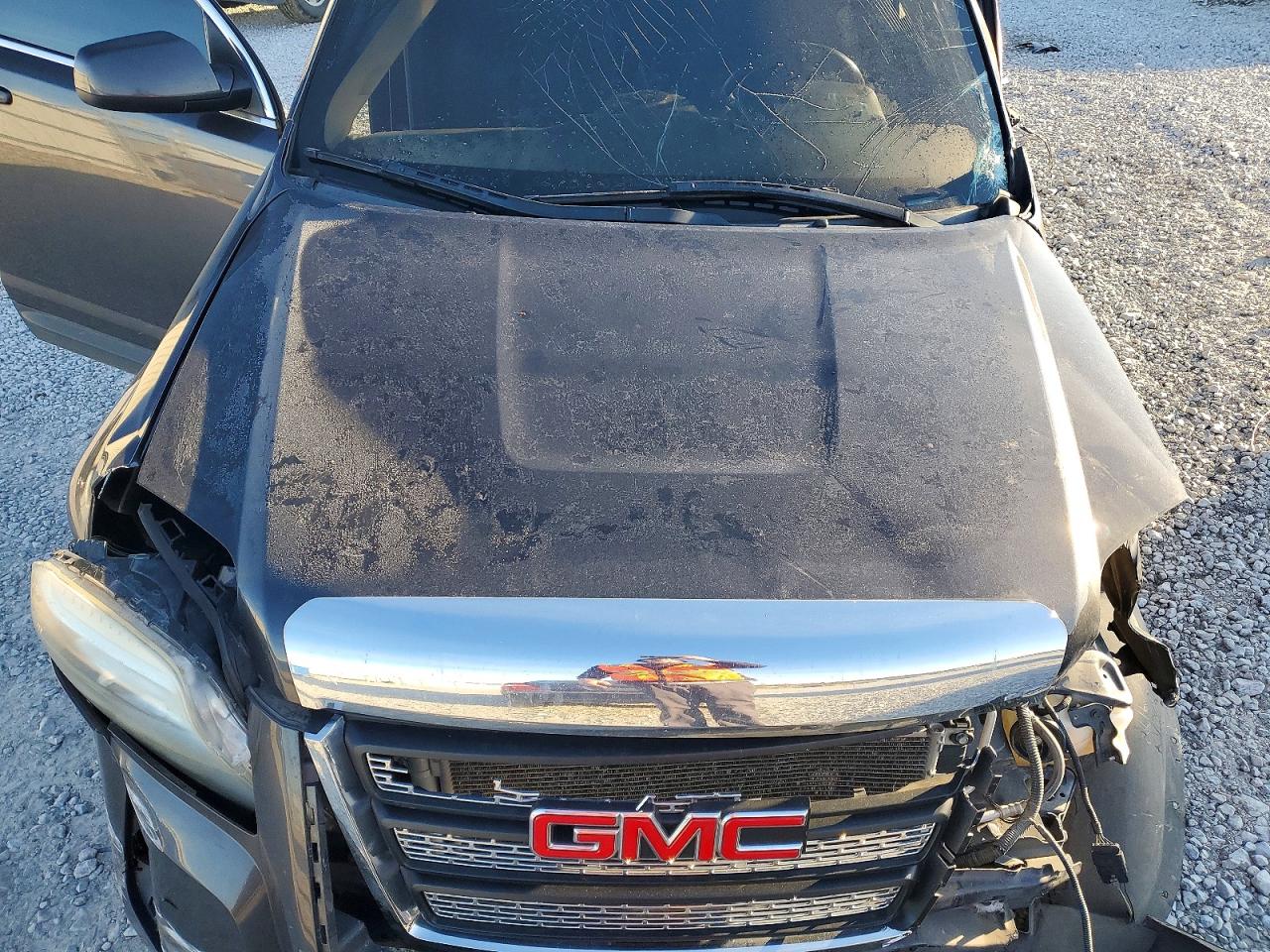 2015 GMC TERRAIN SLE photo 12