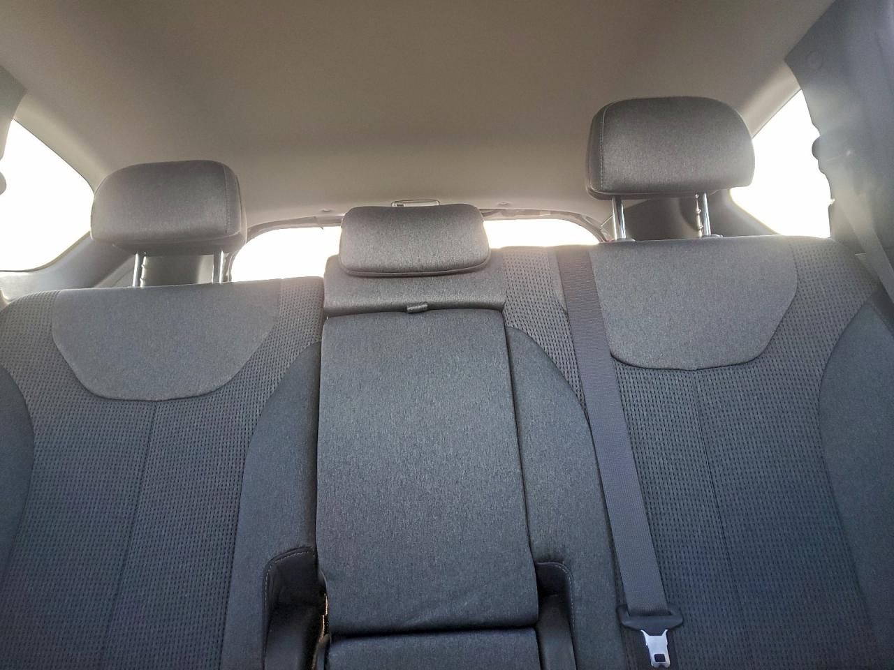 2019 HYUNDAI SANTA FE SE photo 10