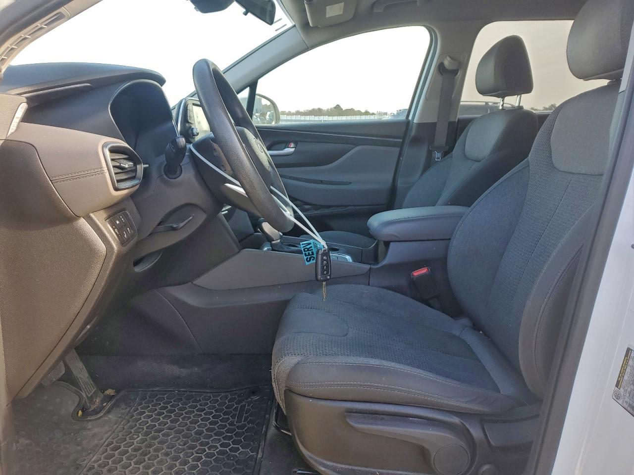 2019 HYUNDAI SANTA FE SE photo 7