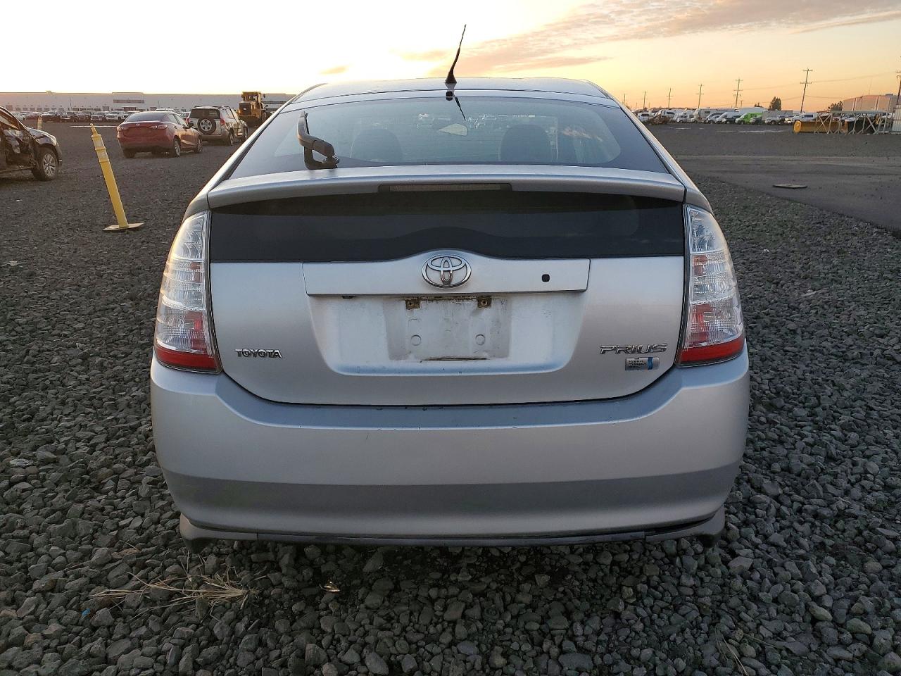 2007 TOYOTA PRIUS photo 6