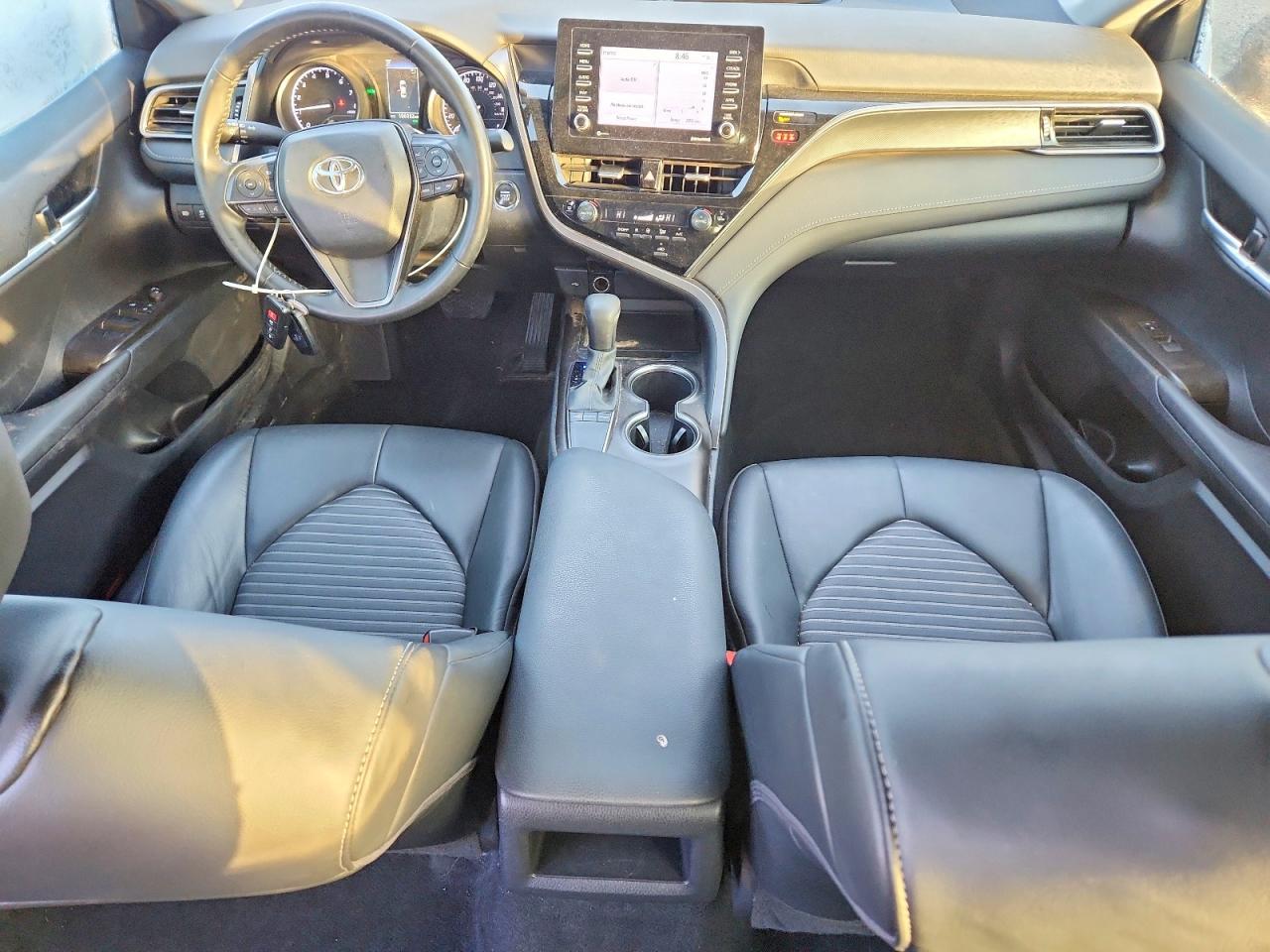 2024 TOYOTA CAMRY SE photo 8