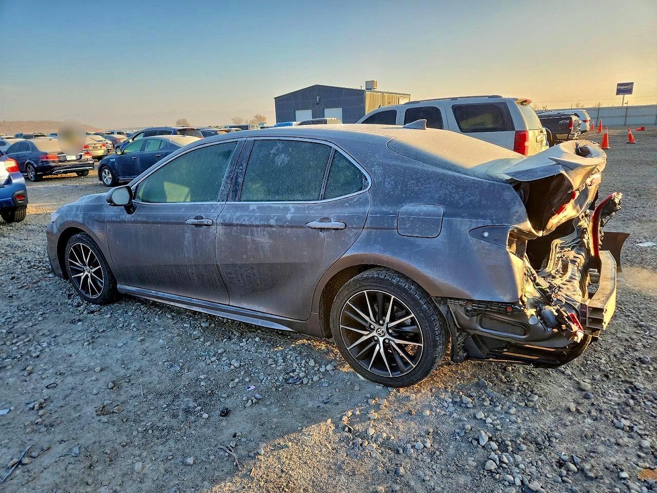 2024 TOYOTA CAMRY SE photo 2