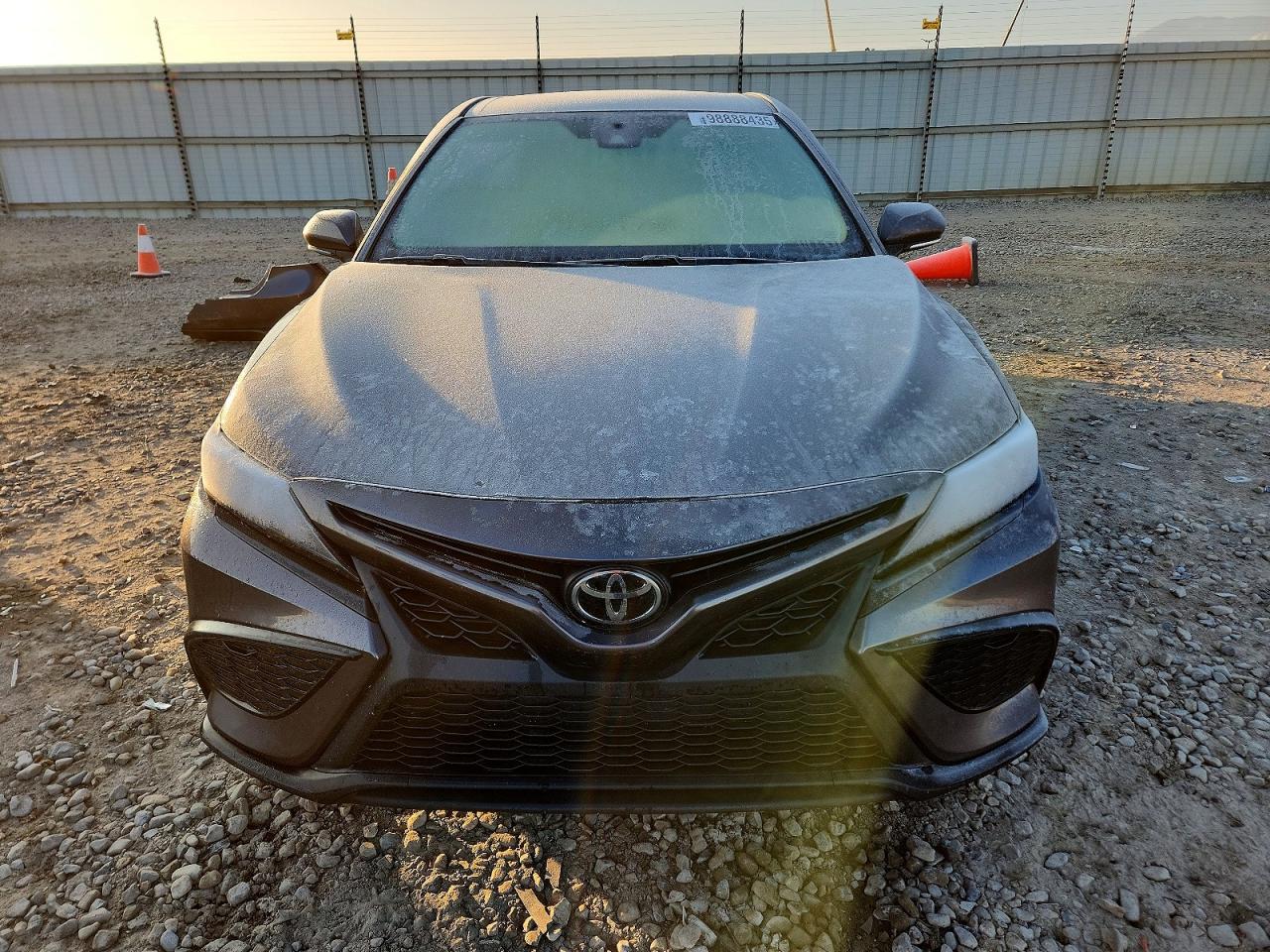2024 TOYOTA CAMRY SE photo 5