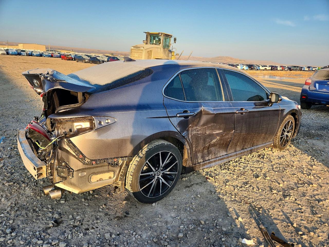 2024 TOYOTA CAMRY SE photo 3