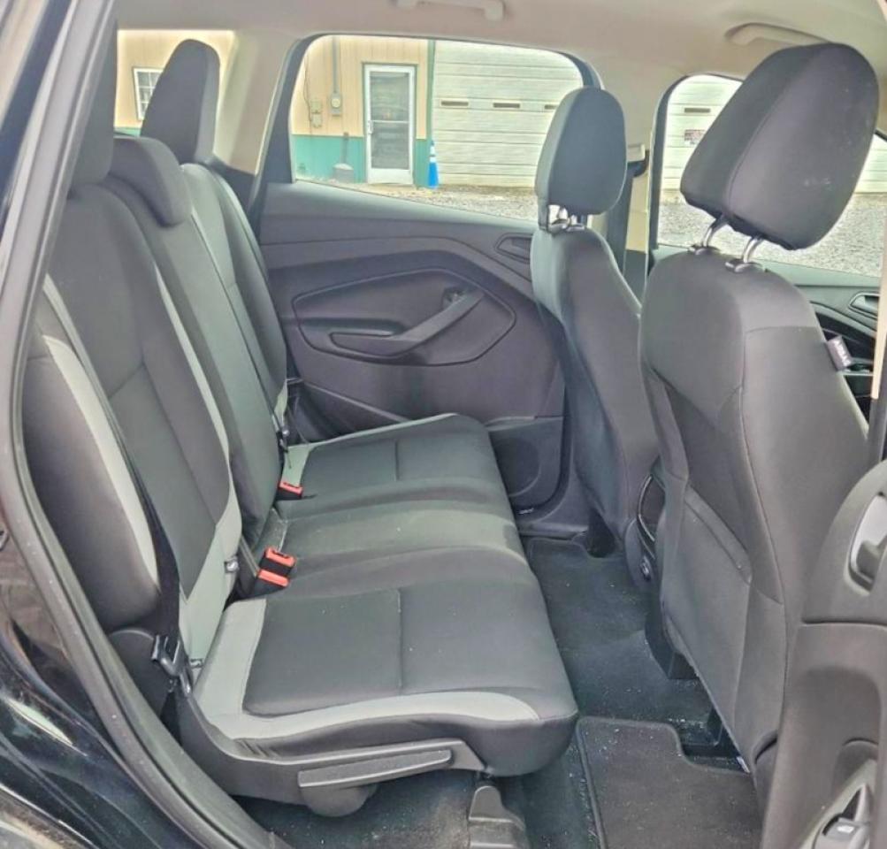 2016 FORD ESCAPE S photo 10