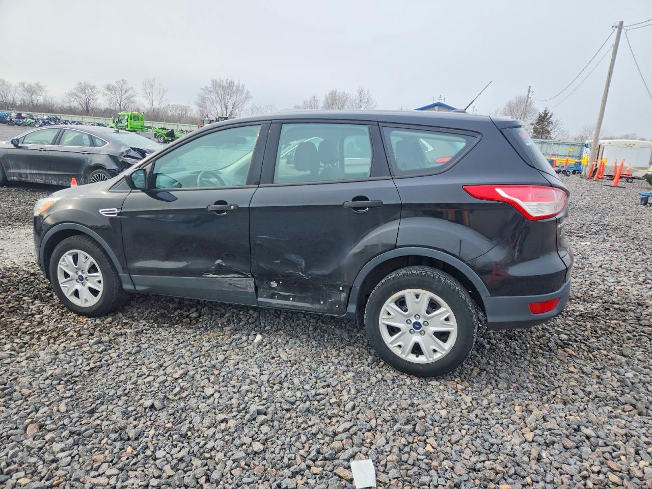 2016 FORD ESCAPE S photo 2