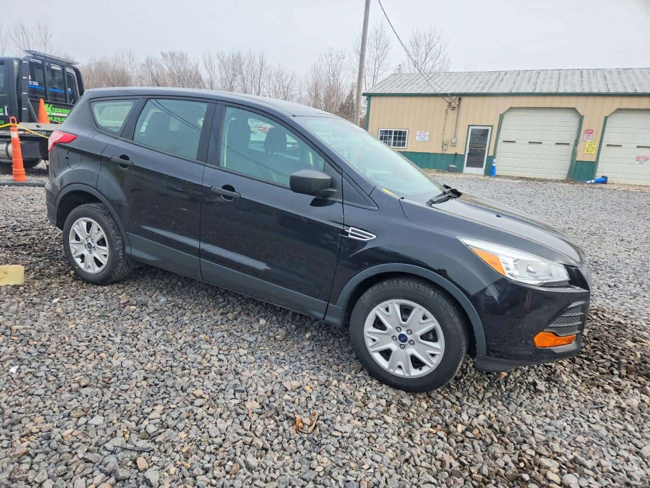 2016 FORD ESCAPE S photo 4