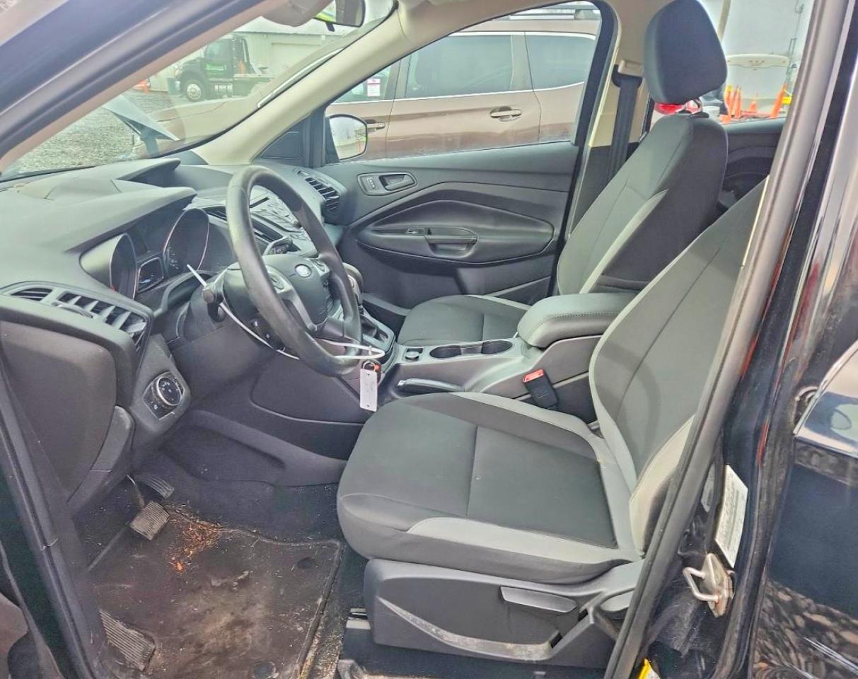 2016 FORD ESCAPE S photo 7