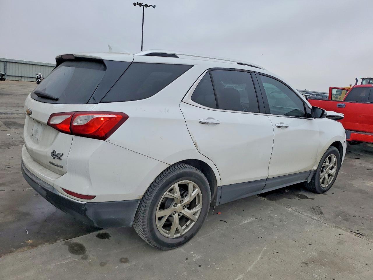 2020 CHEVROLET EQUINOX PREMIER photo 3