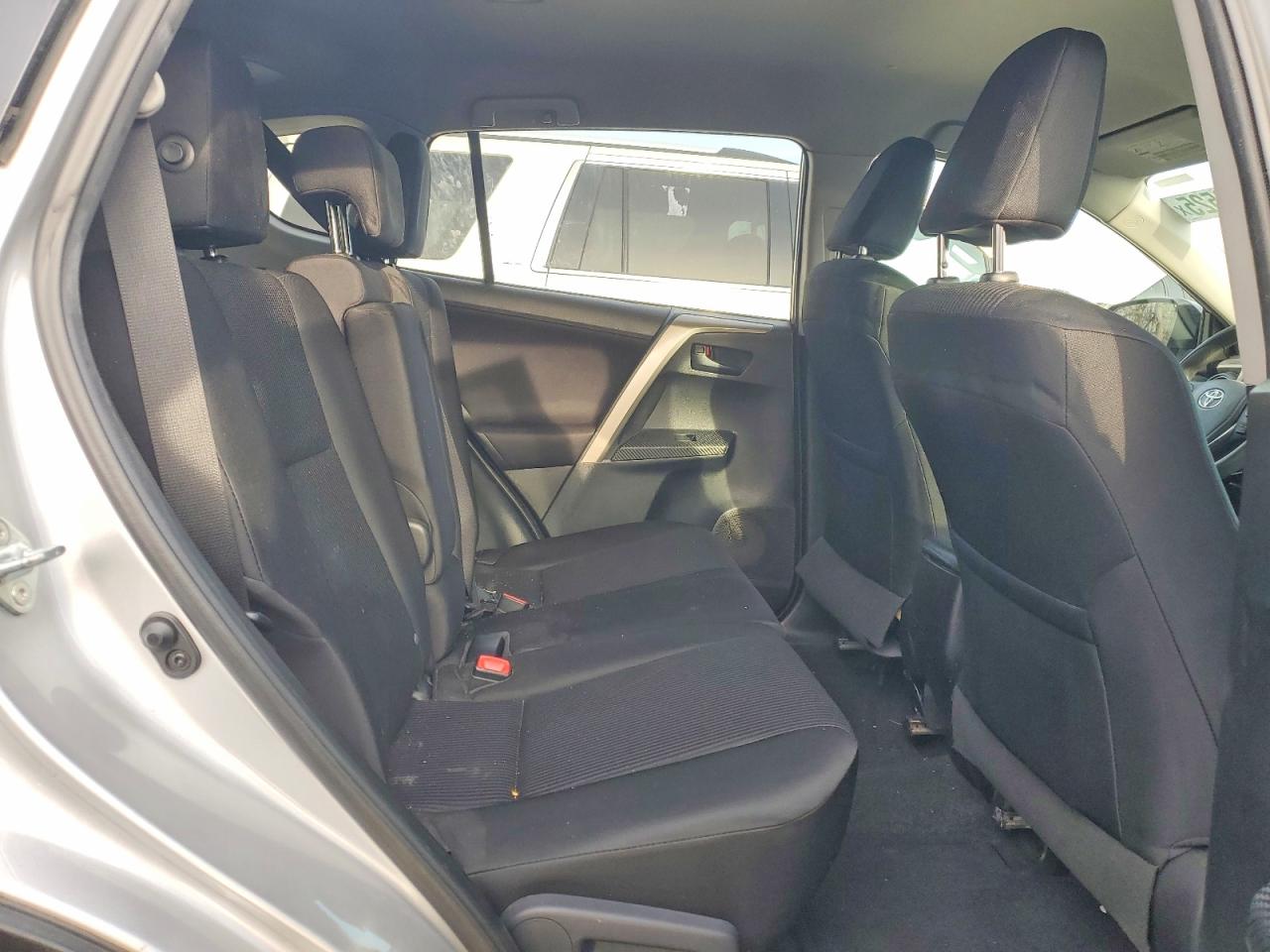 2015 TOYOTA RAV4 LE photo 11