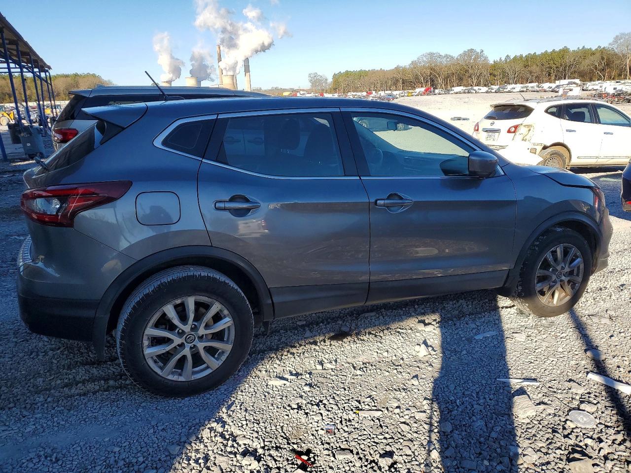 2020 NISSAN ROGUE SPORT S photo 3