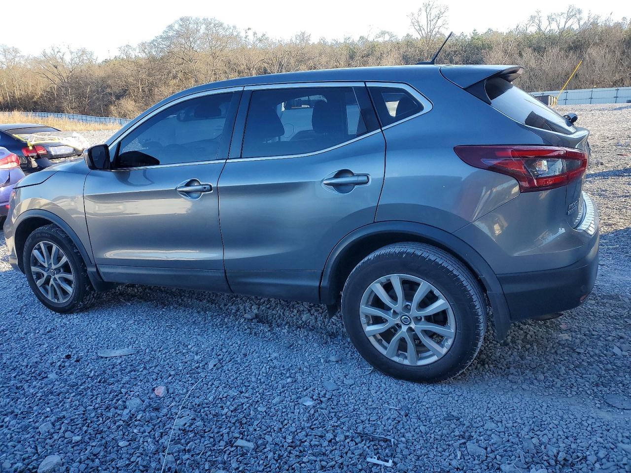 2020 NISSAN ROGUE SPORT S photo 2