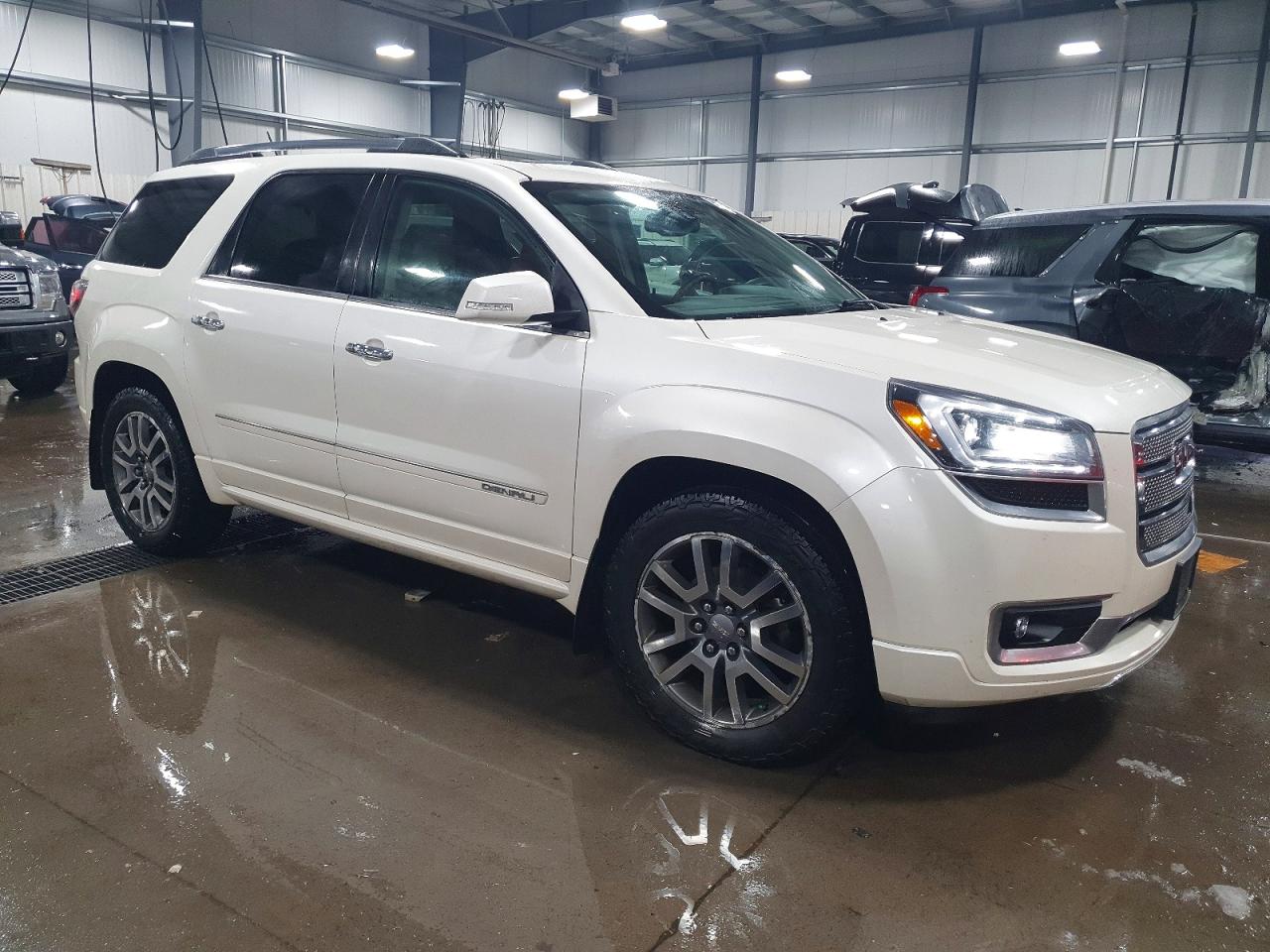 2014 GMC ACADIA DENALI photo 4