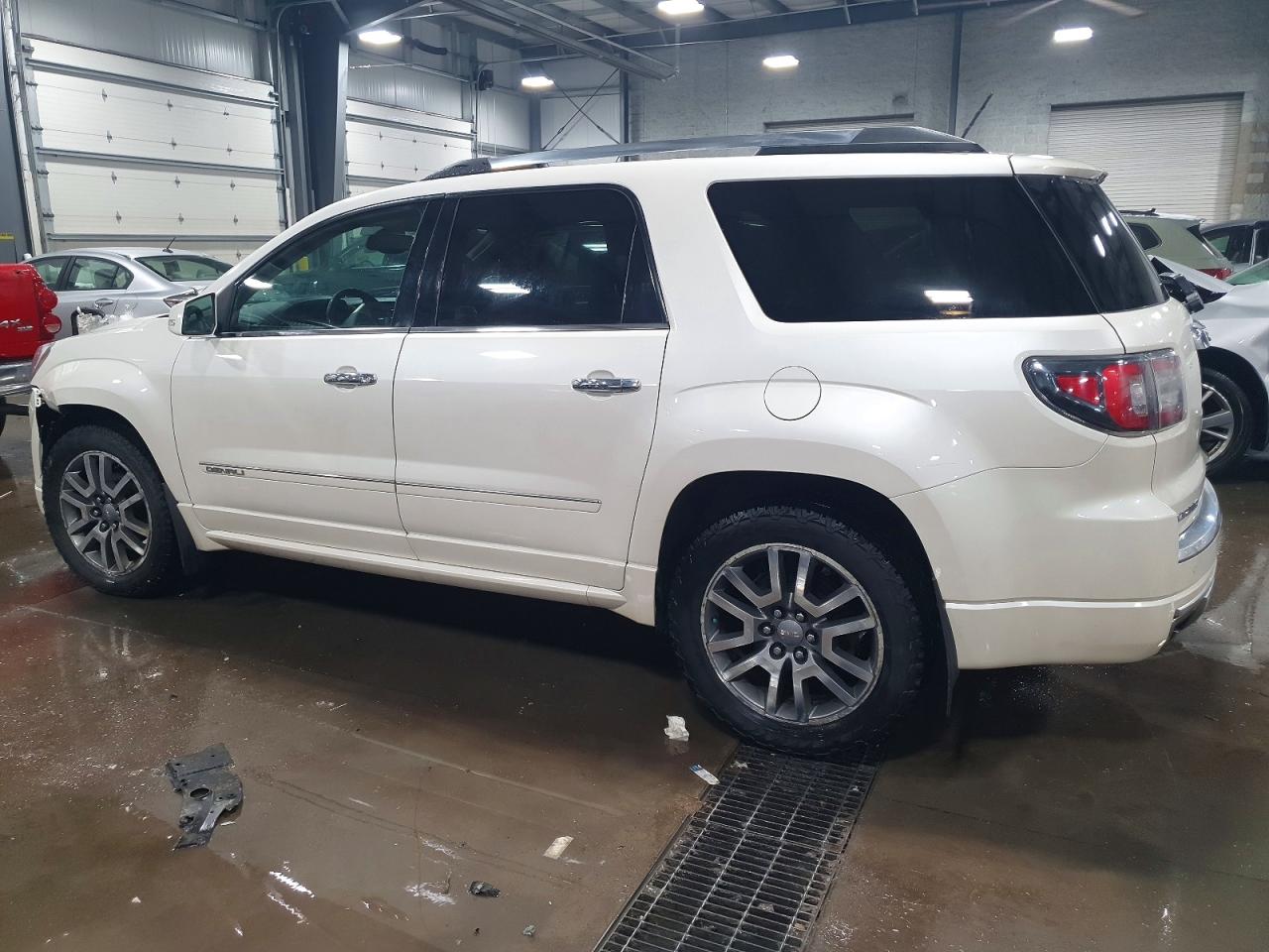 2014 GMC ACADIA DENALI photo 2