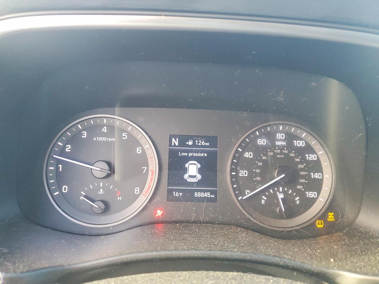 2019 HYUNDAI TUCSON SE photo 9