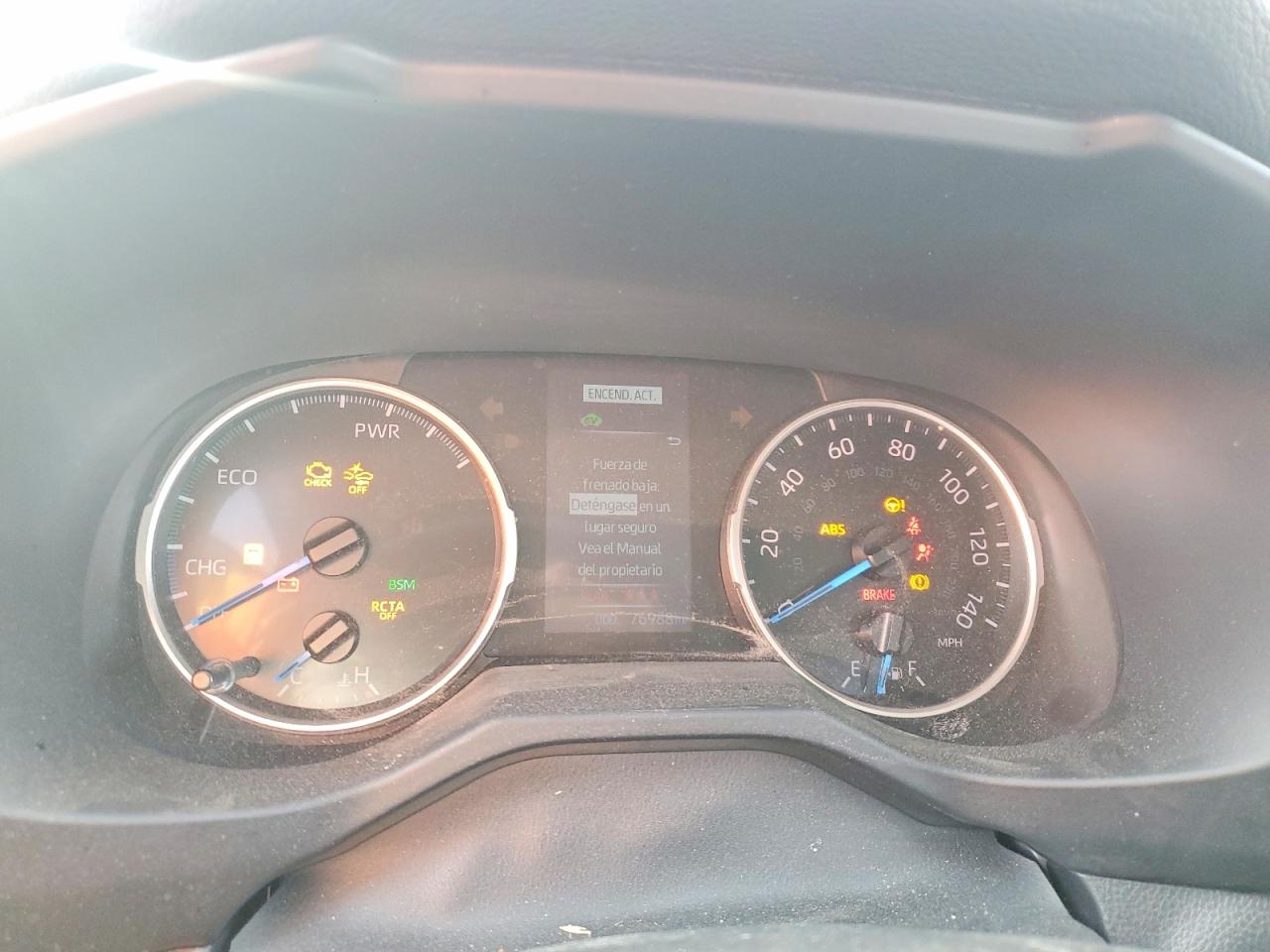 2022 TOYOTA RAV4 XLE photo 9