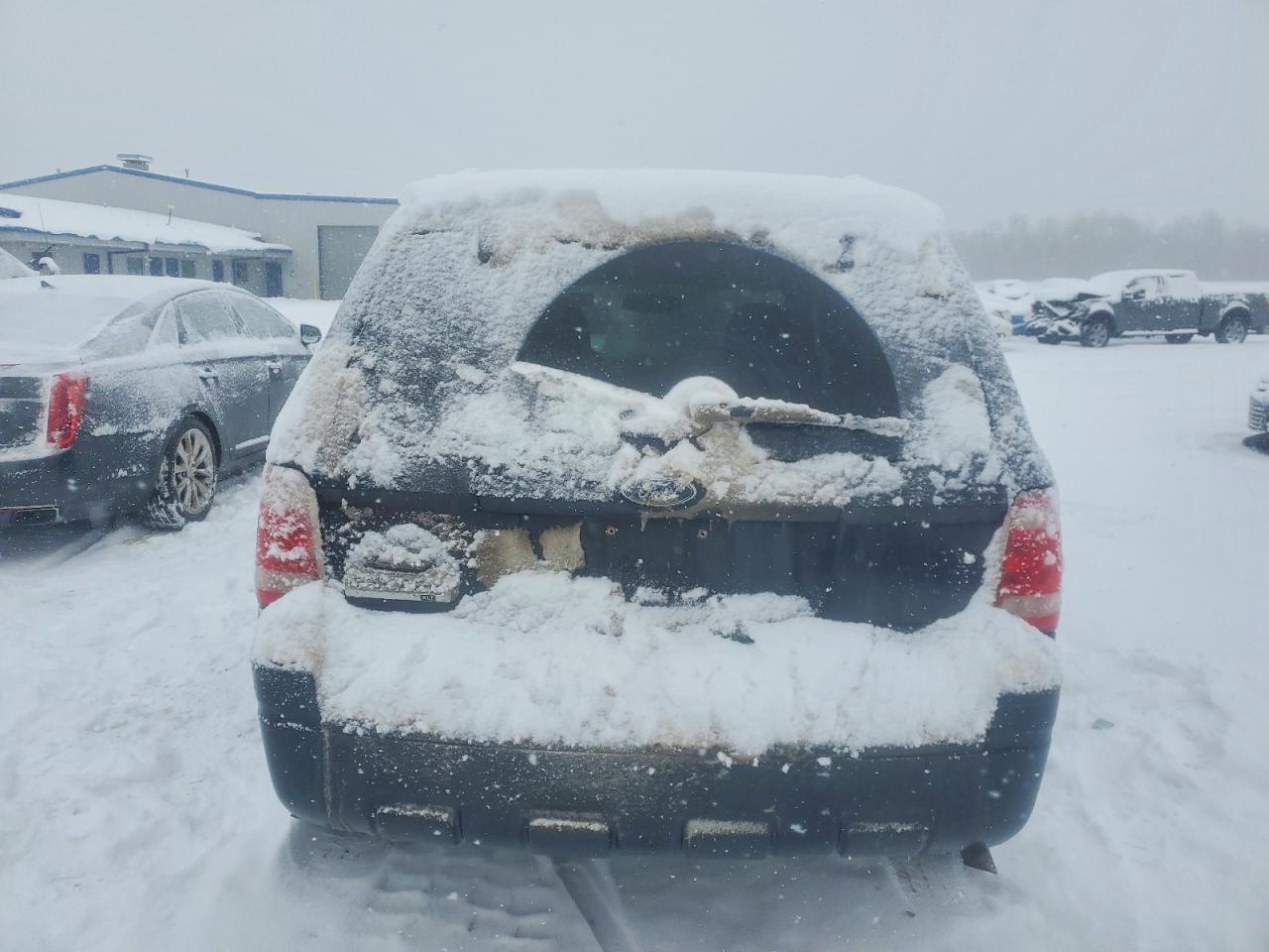 2012 FORD ESCAPE XLT photo 6