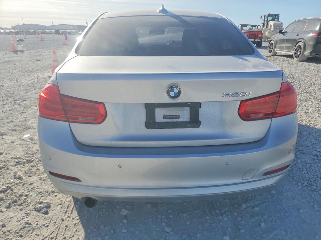 2017 BMW 320 I photo 11