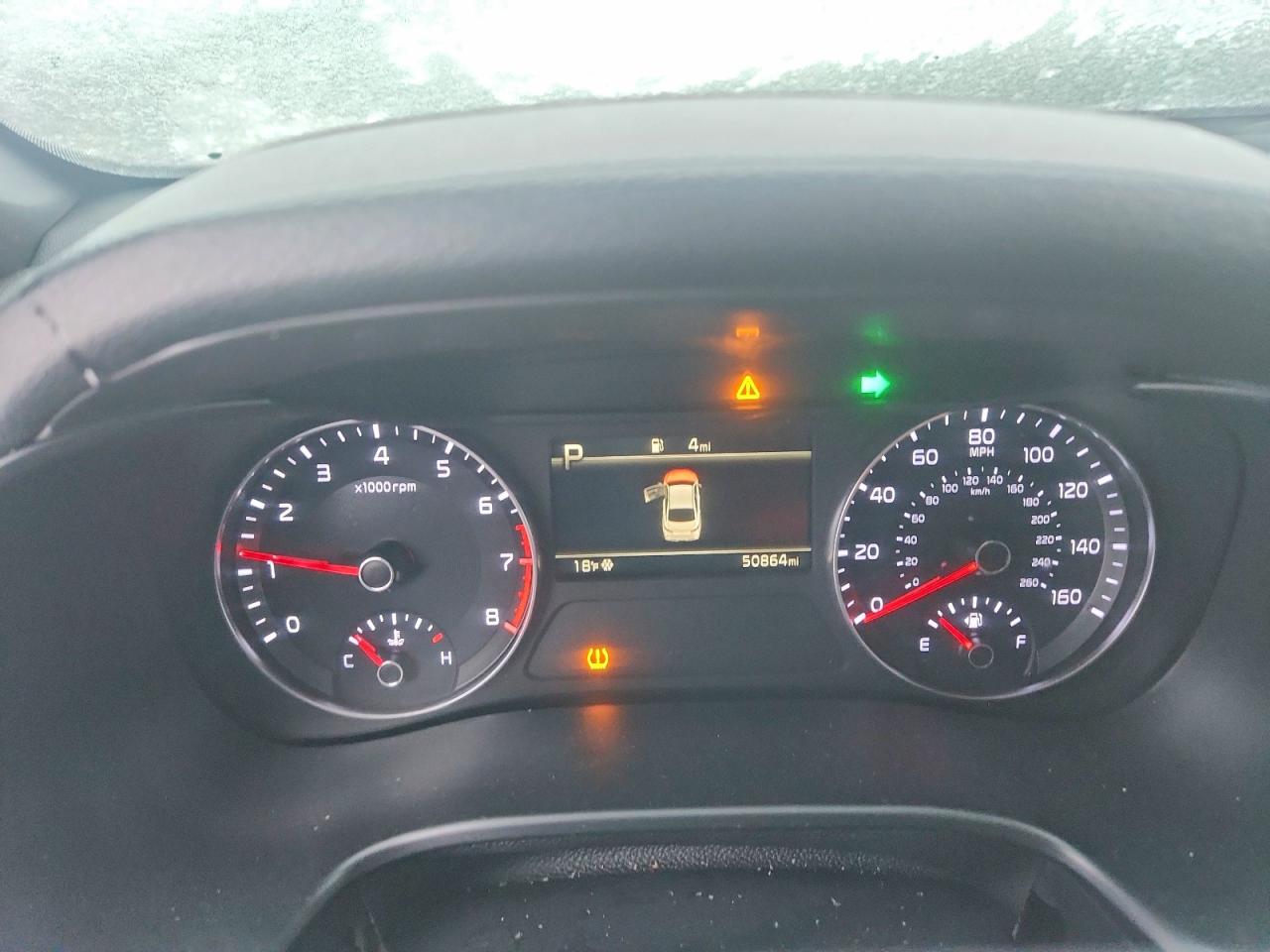 2024 KIA FORTE GT LINE photo 9