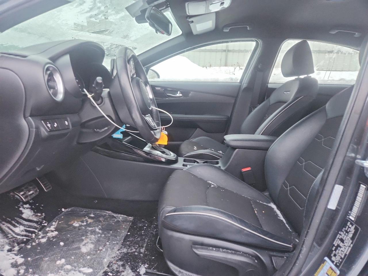 2024 KIA FORTE GT LINE photo 7