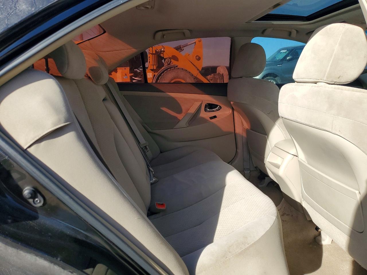 2009 TOYOTA CAMRY BASE photo 10