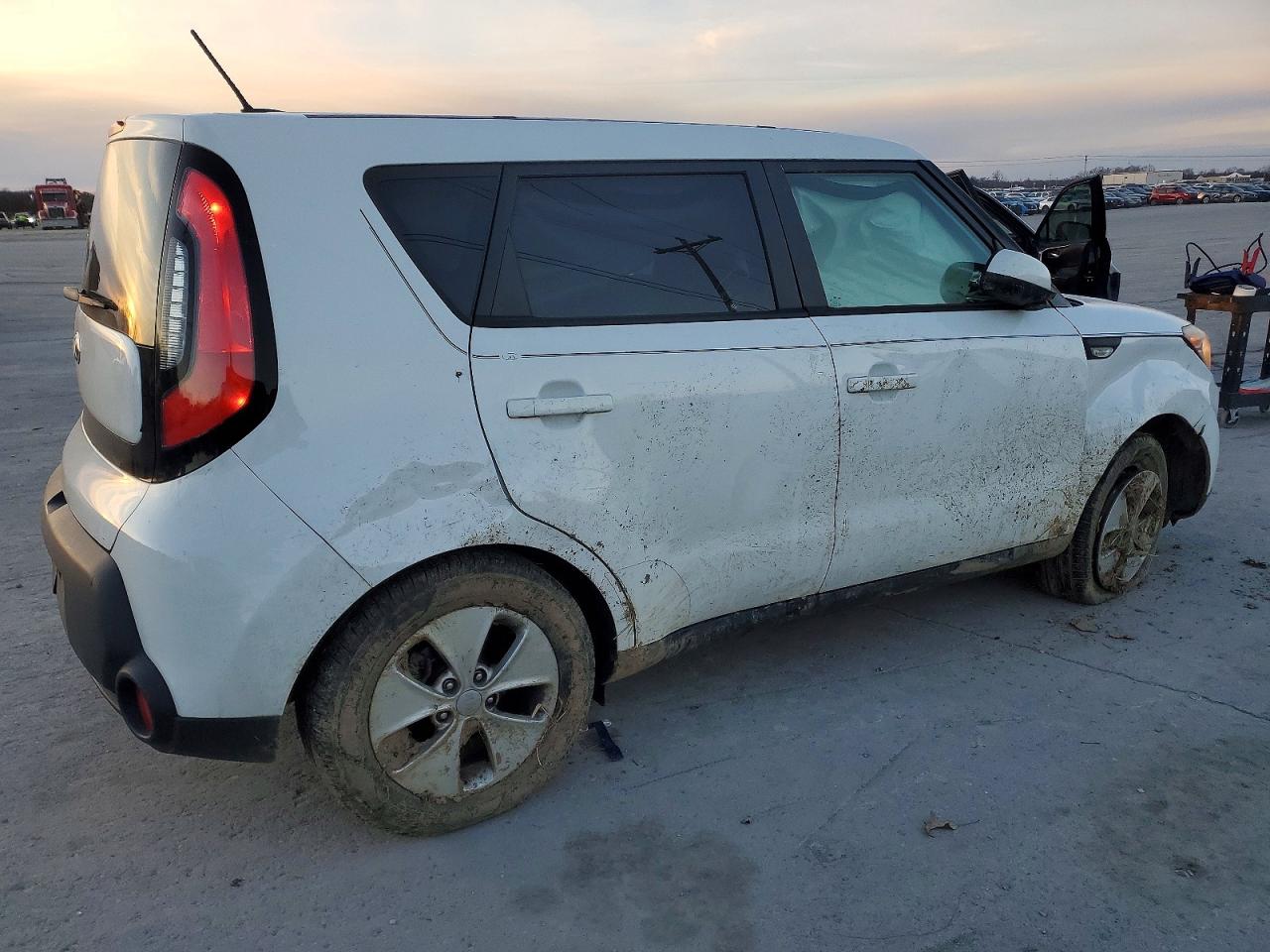 2014 KIA SOUL BASE photo 3