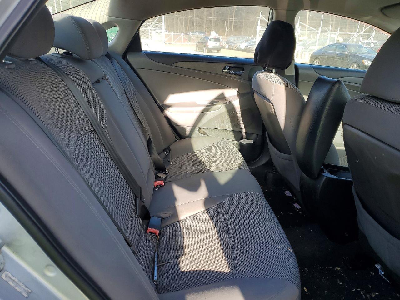 2011 HYUNDAI SONATA GLS photo 10