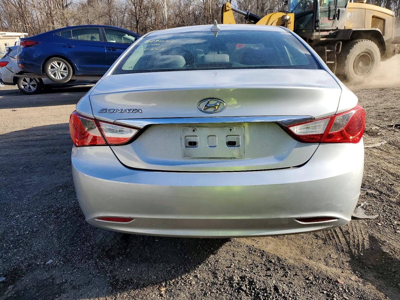 2011 HYUNDAI SONATA GLS photo 6