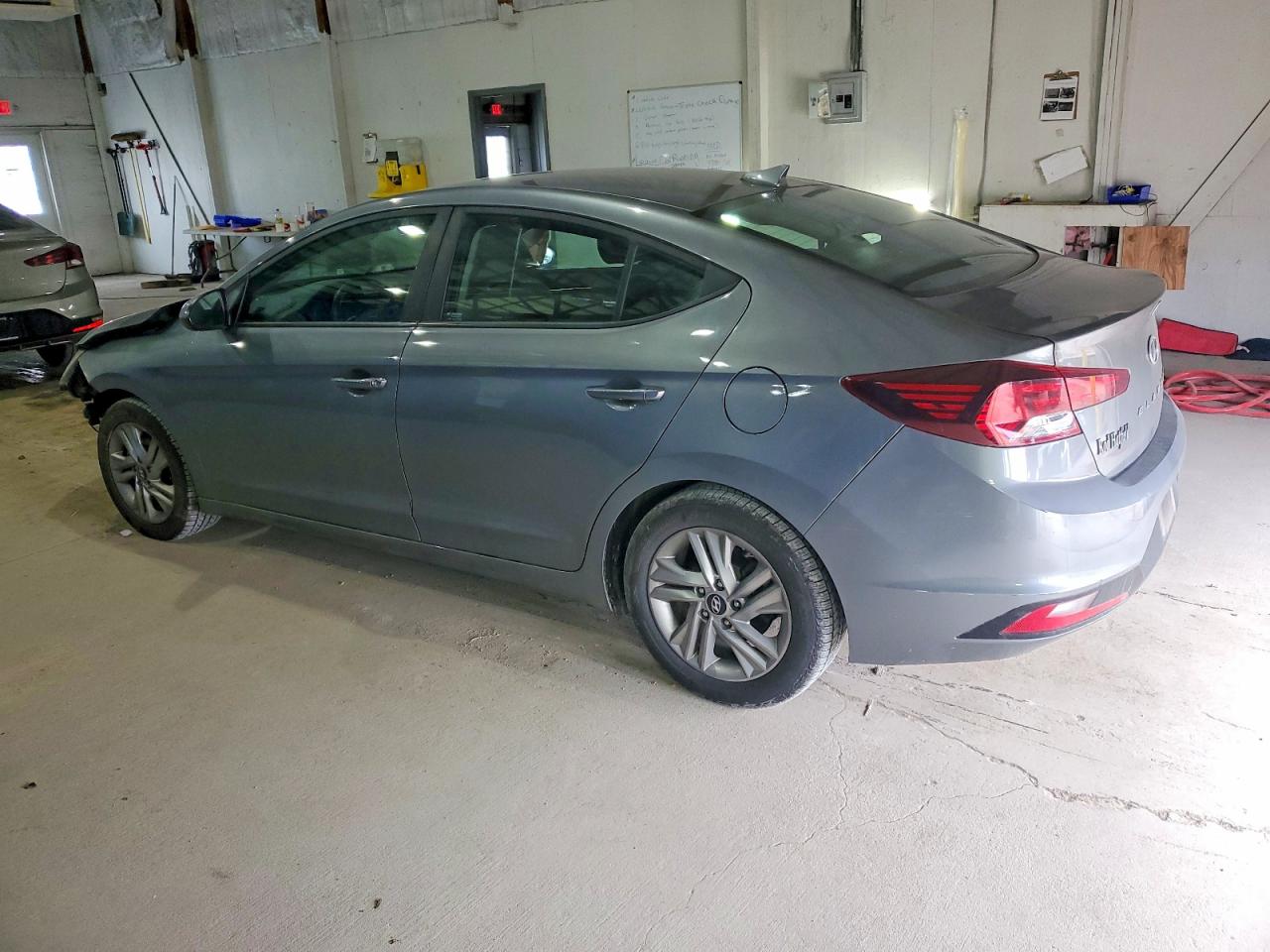 2019 HYUNDAI ELANTRA SEL photo 2