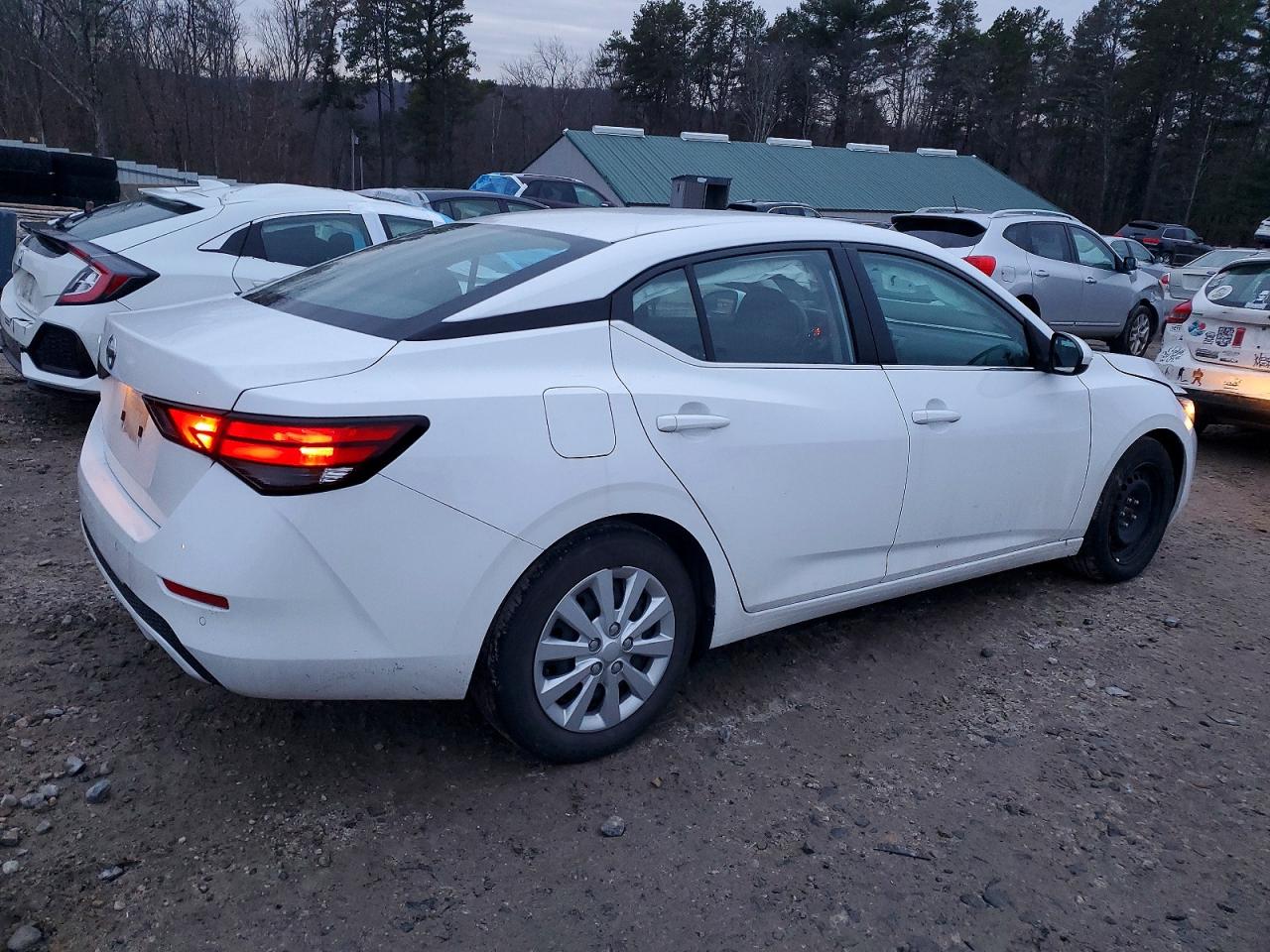 2022 NISSAN SENTRA S photo 5