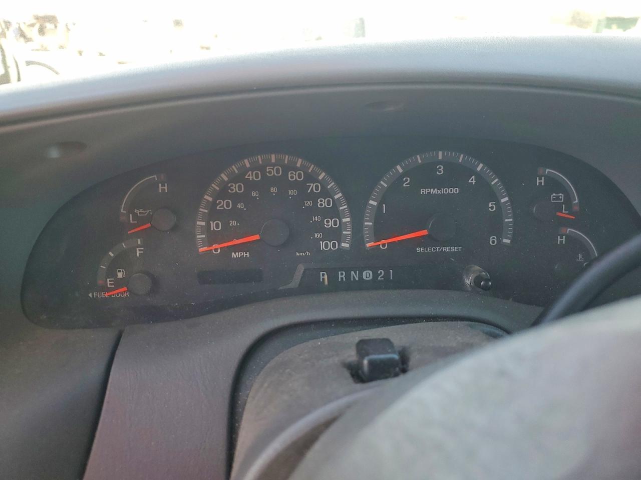 2001 FORD EXPEDITION XLT photo 9