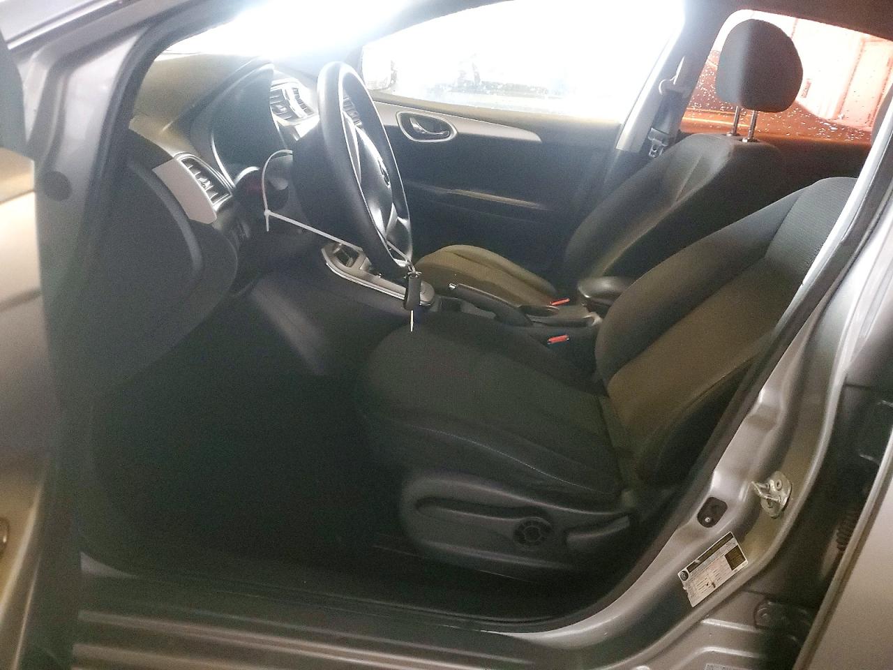 2014 NISSAN SENTRA S photo 7