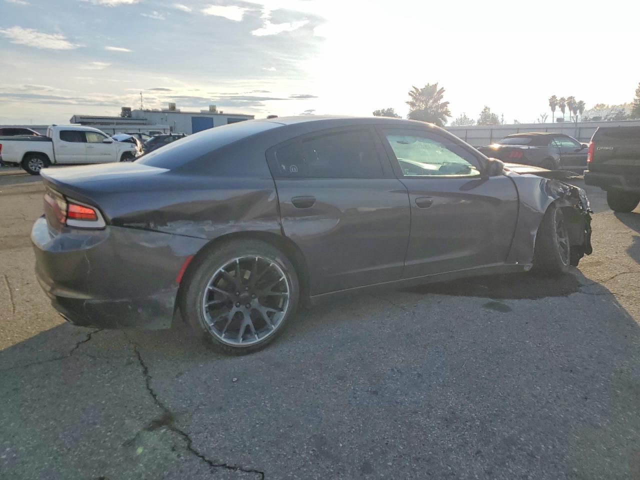 2015 DODGE CHARGER SE photo 5