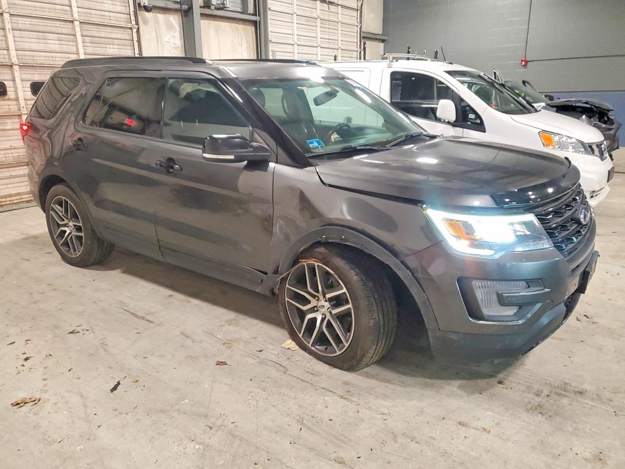 2017 FORD EXPLORER SPORT photo 4
