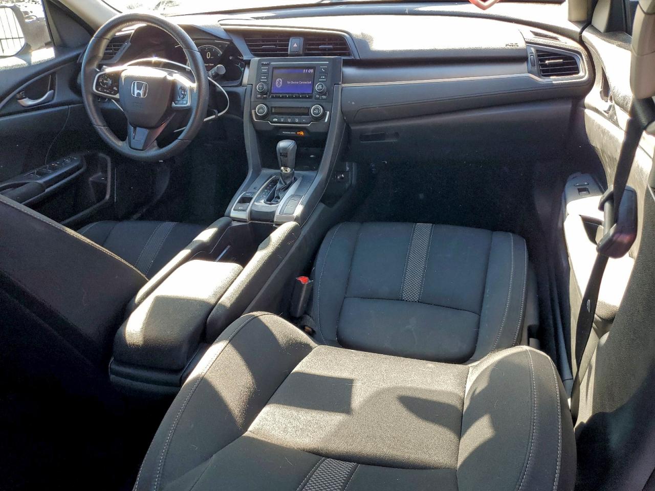2020 HONDA CIVIC LX photo 8
