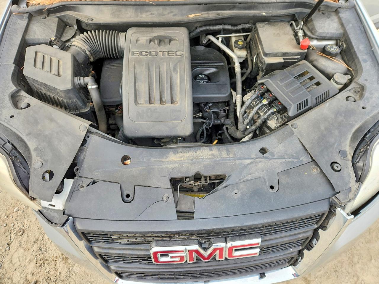 2015 GMC TERRAIN SLE photo 11