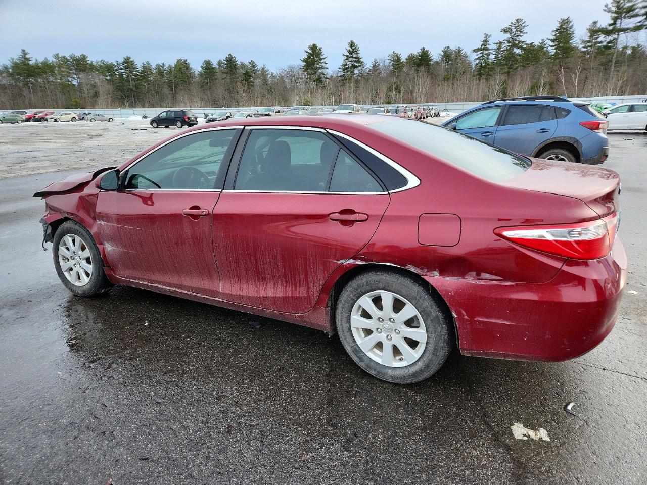 2017 TOYOTA CAMRY LE photo 4