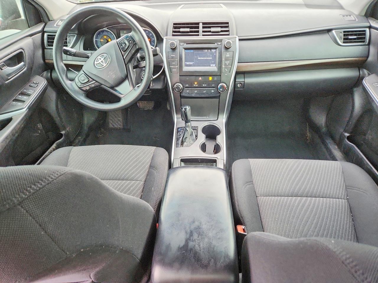 2017 TOYOTA CAMRY LE photo 22