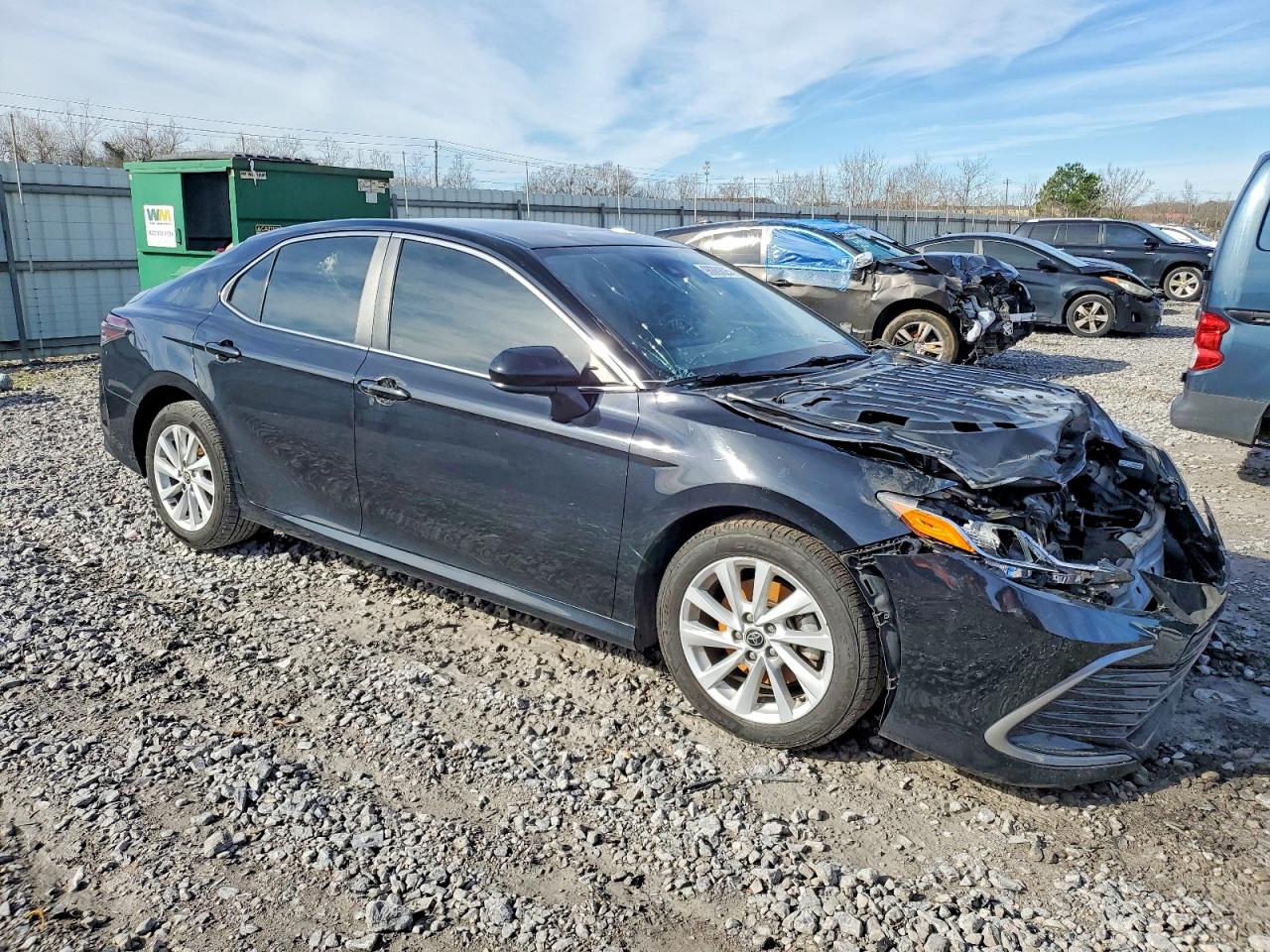 2021 TOYOTA CAMRY LE photo 10