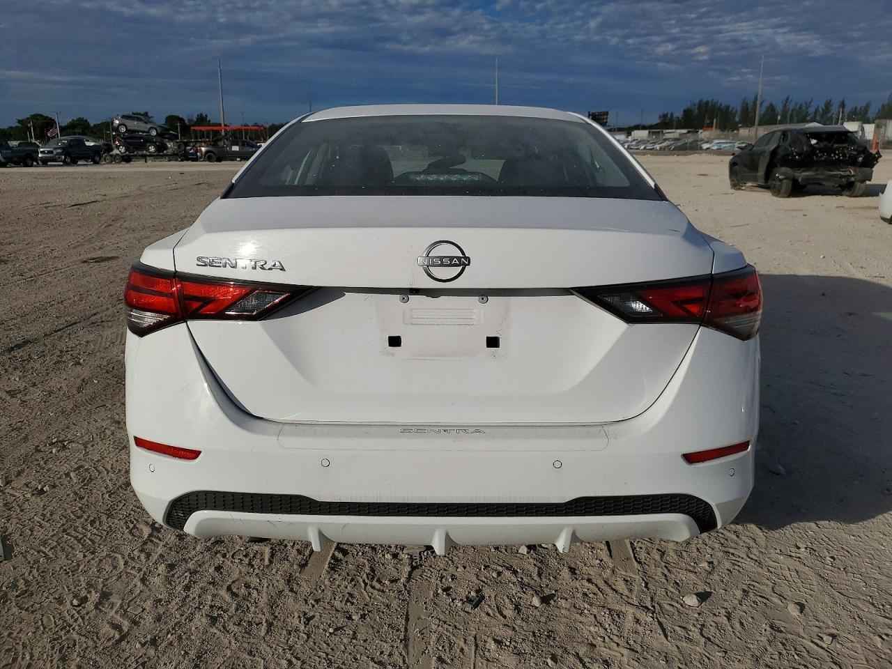2024 NISSAN SENTRA S photo 6