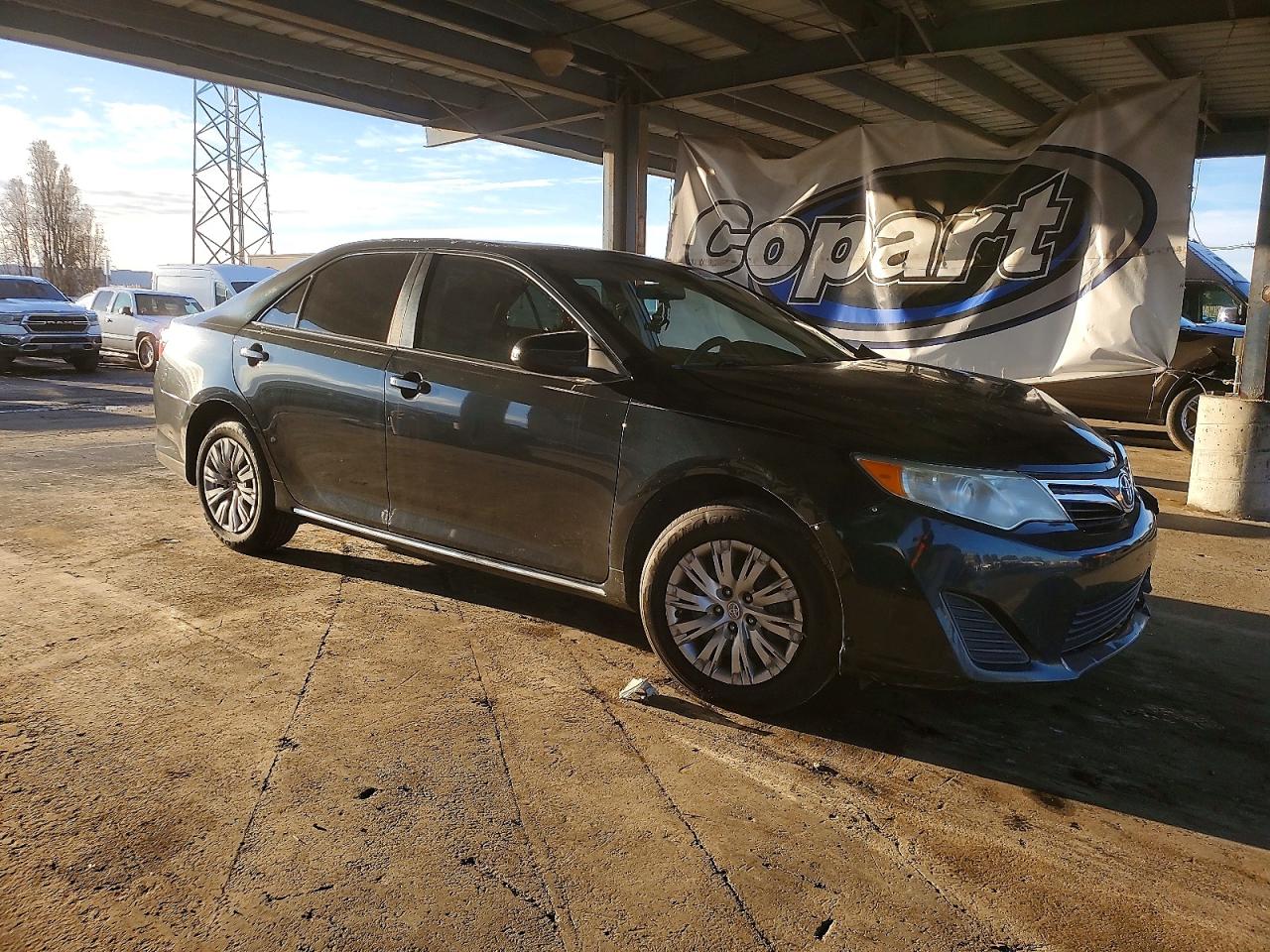 2012 TOYOTA CAMRY BASE photo 4