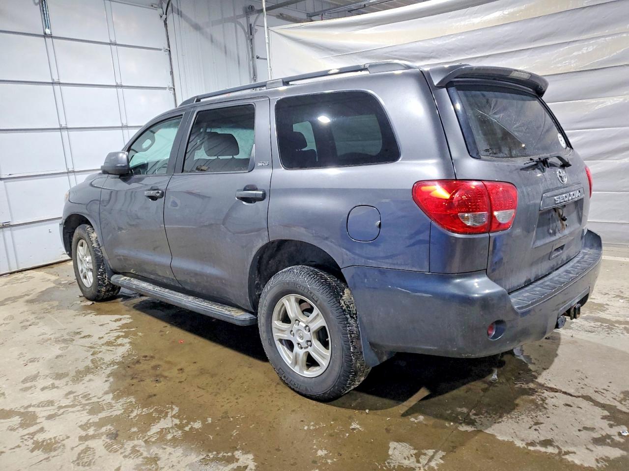 2011 TOYOTA SEQUOIA SR5 photo 2