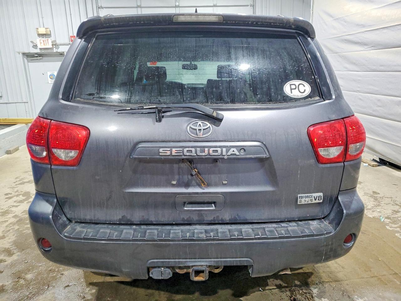 2011 TOYOTA SEQUOIA SR5 photo 6
